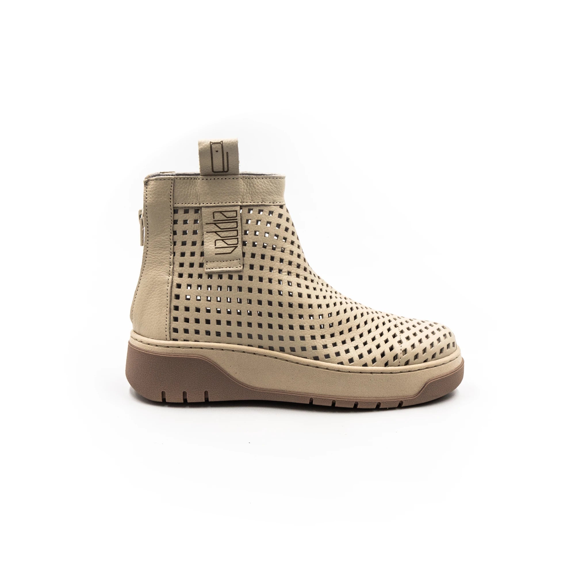 Perforated boots, cream color.