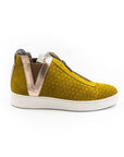 Sneakers with zipper, in yellow.