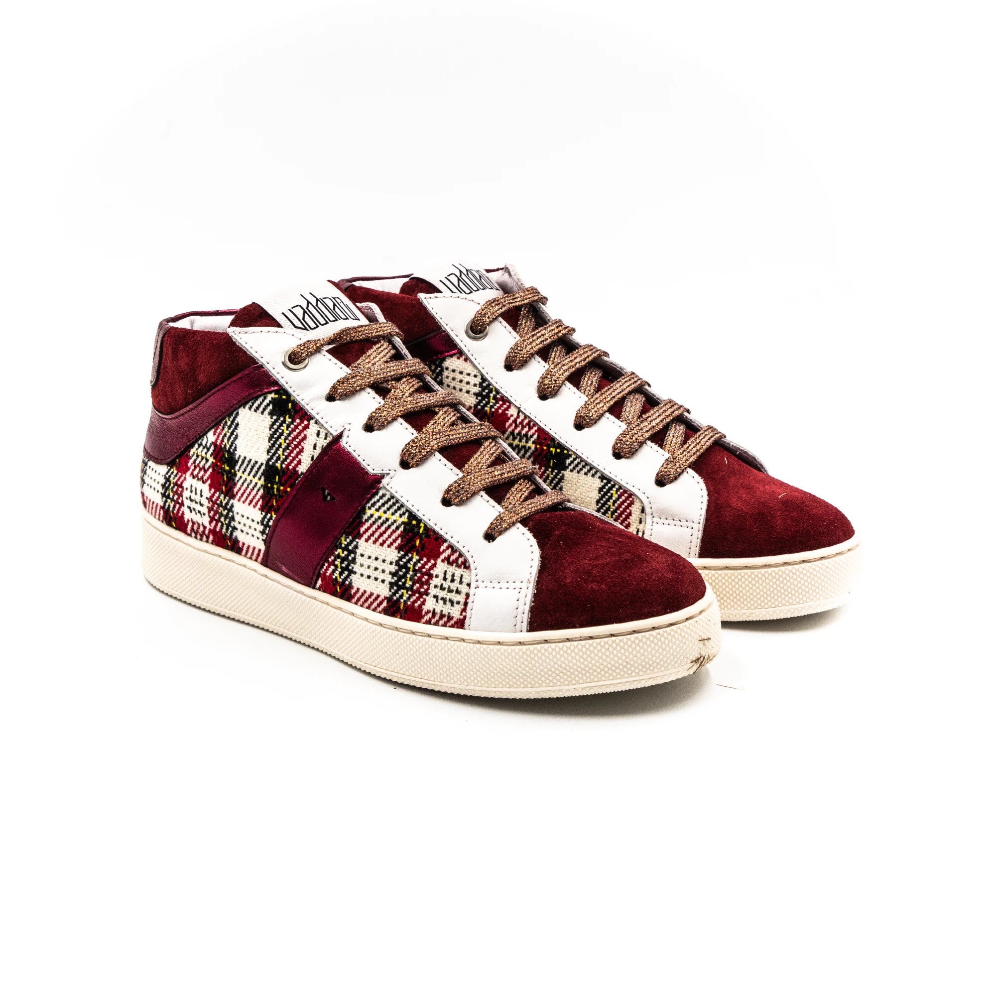High-top sneakers with a checkered pattern in red, ecru and yellow.