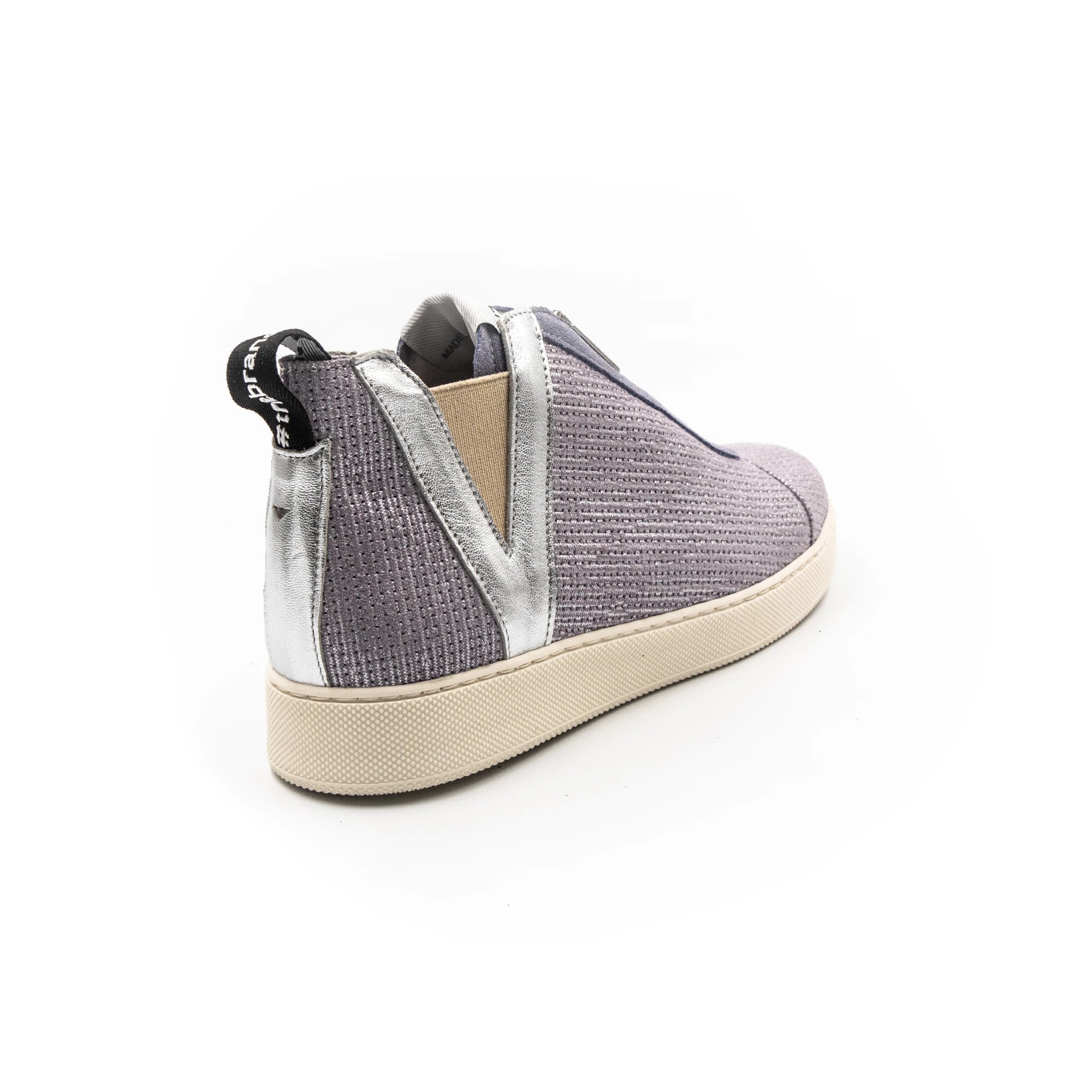 Sneakers with zipper, in lilac.