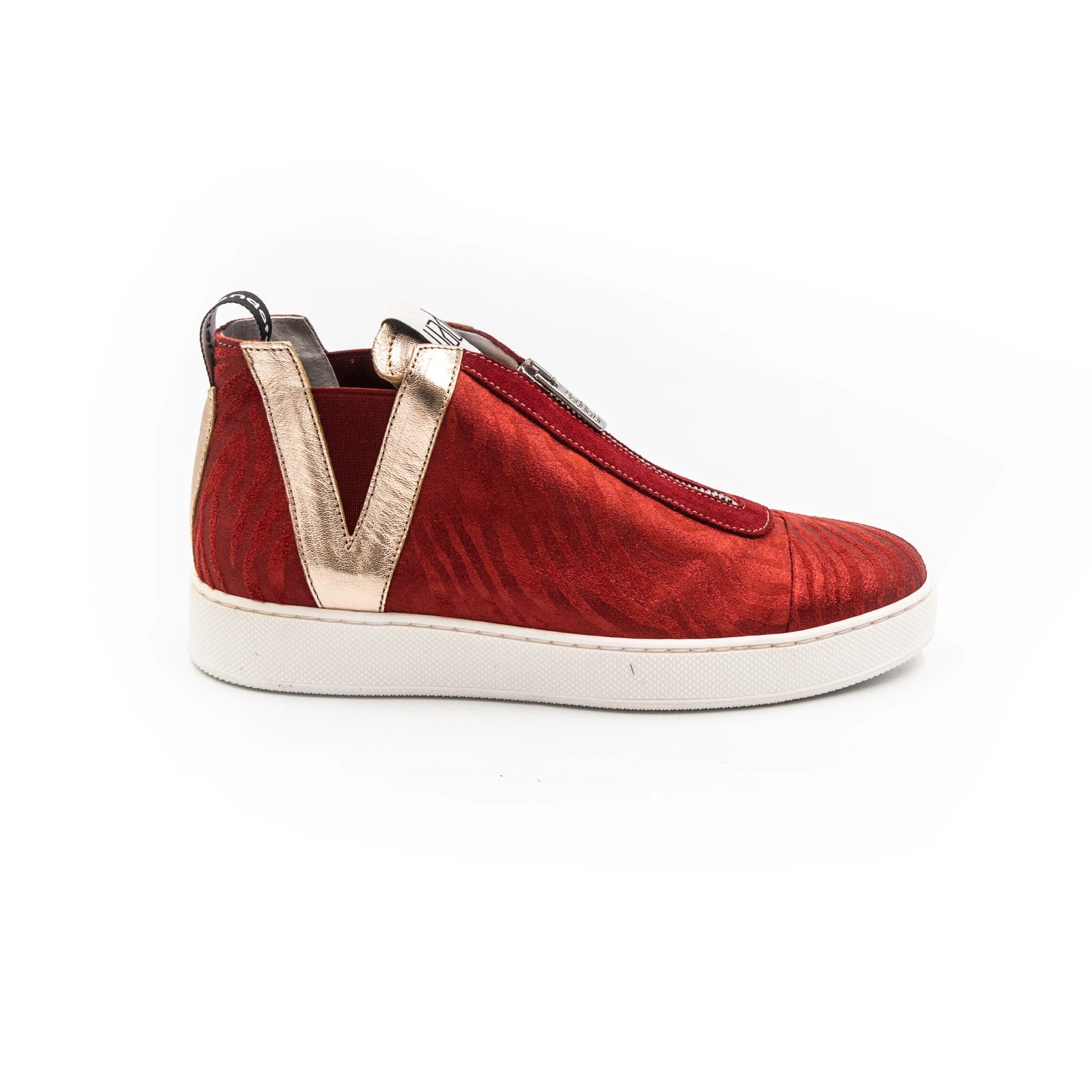 Sneakers with zipper and zebra pattern, in red.
