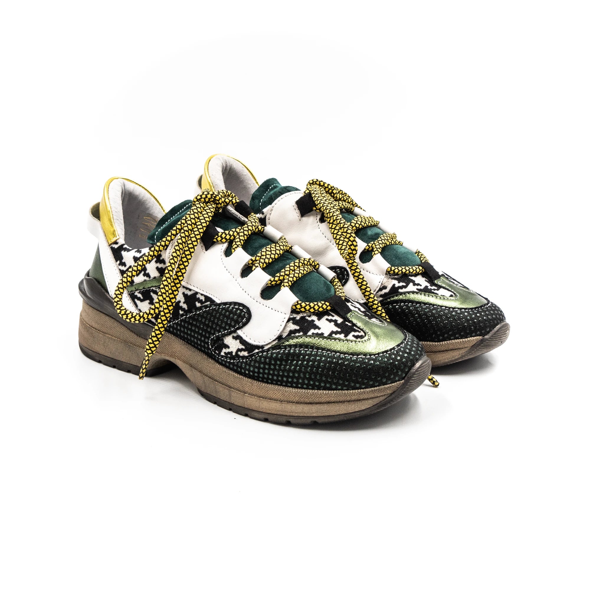 Sneakers with green tones.