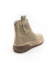 Perforated boots, cream color.